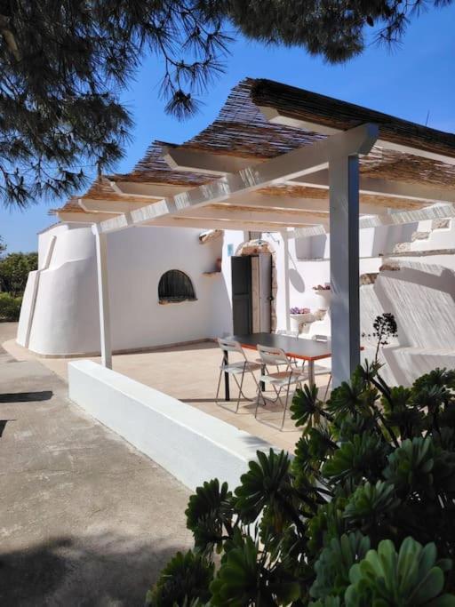 Affittasi Trullo Il Gelso - Ostuni Villa Carovigno Luaran gambar