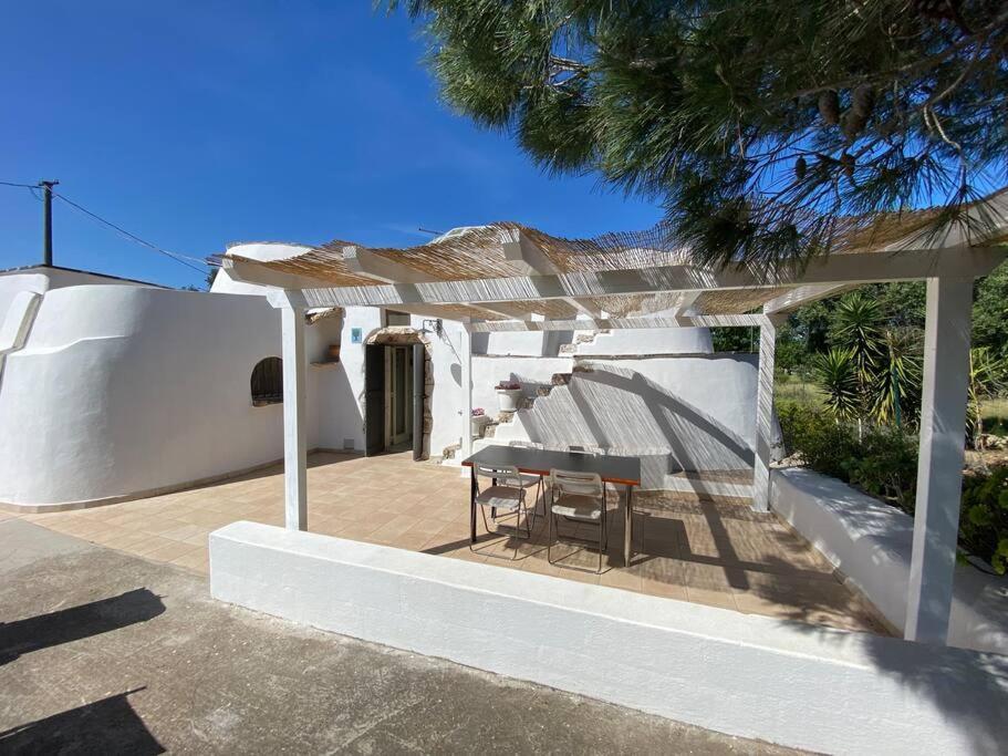 Affittasi Trullo Il Gelso - Ostuni Villa Carovigno Luaran gambar