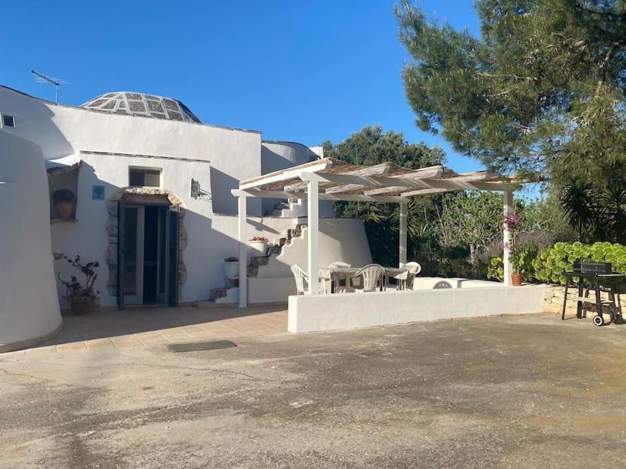 Affittasi Trullo Il Gelso - Ostuni Villa Carovigno Luaran gambar